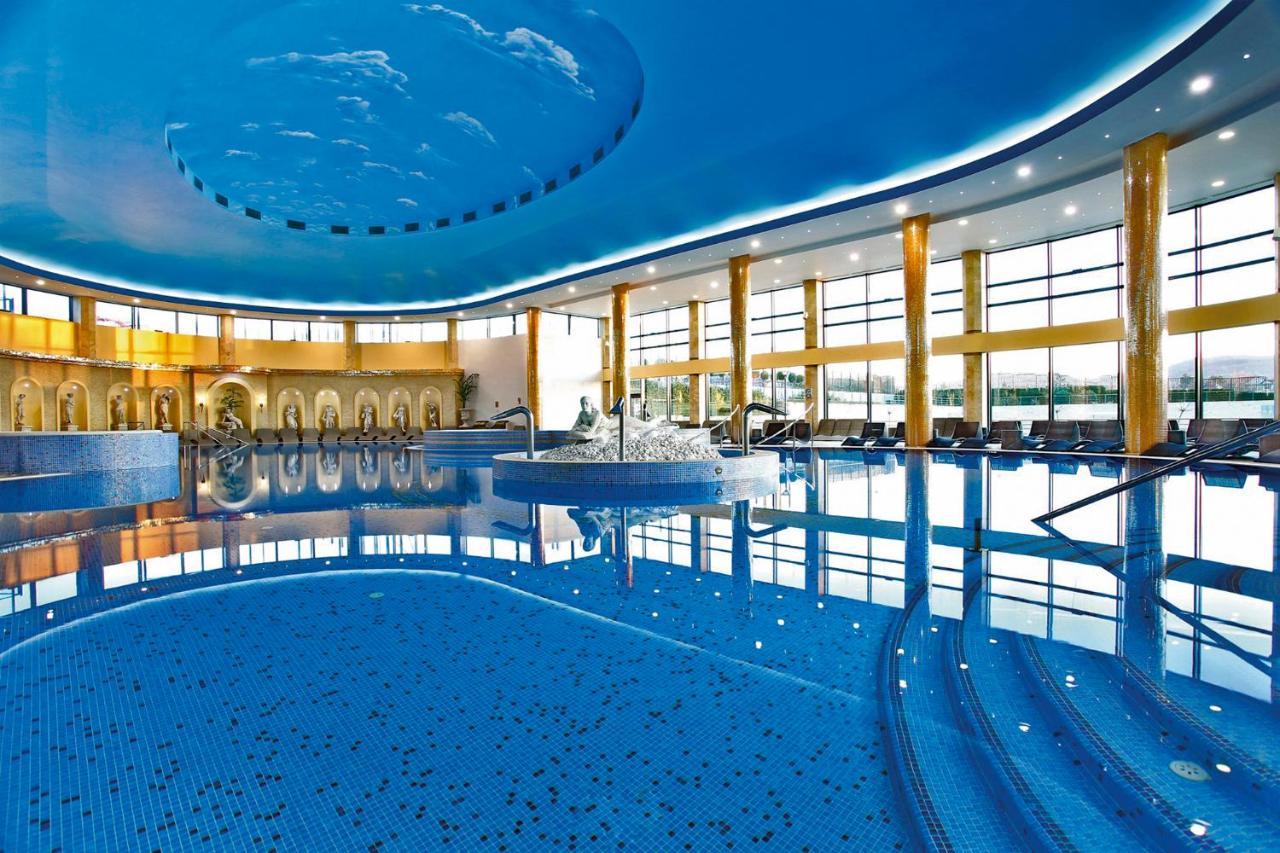 A Hoteli - Hotel Izvor Arandjelovac Exterior photo