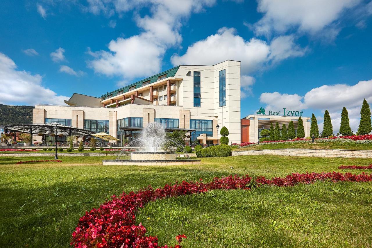 A Hoteli - Hotel Izvor Arandjelovac Exterior photo