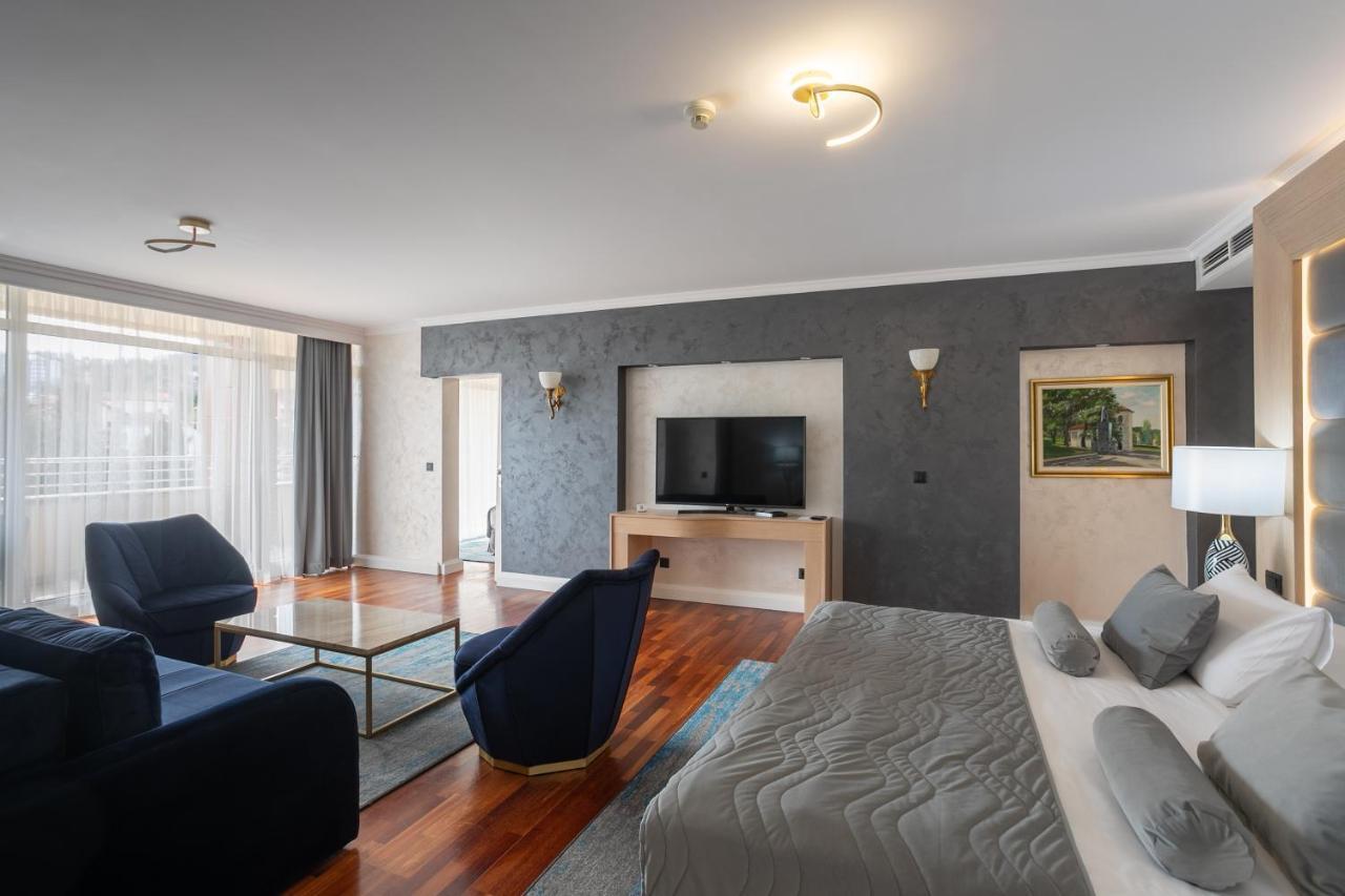 A Hoteli - Hotel Izvor Arandjelovac Exterior photo Suite